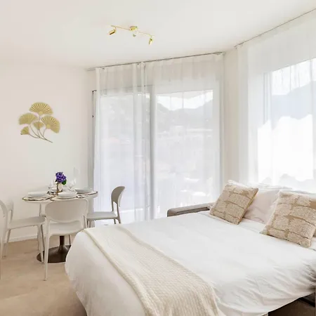 Regalia - Free Parking Apartman *