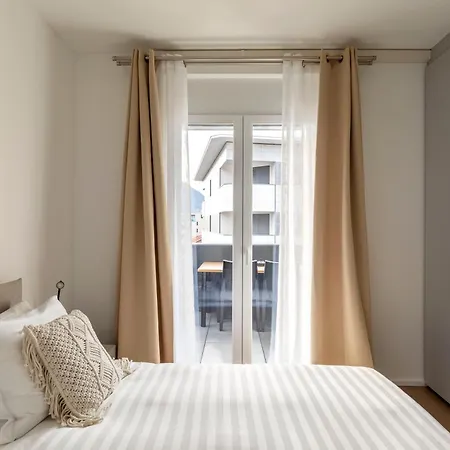 Regalia - Free Parking Apartman